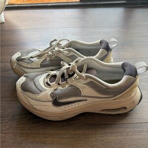 Nike Air Max Bliss Next Grey Wolf Nature